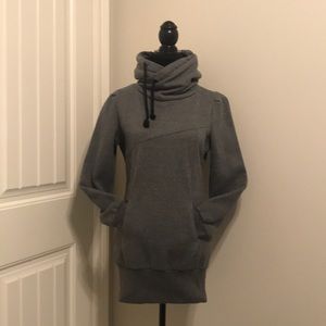 Chic Gray Hoodie/Pullover Sweatshirt